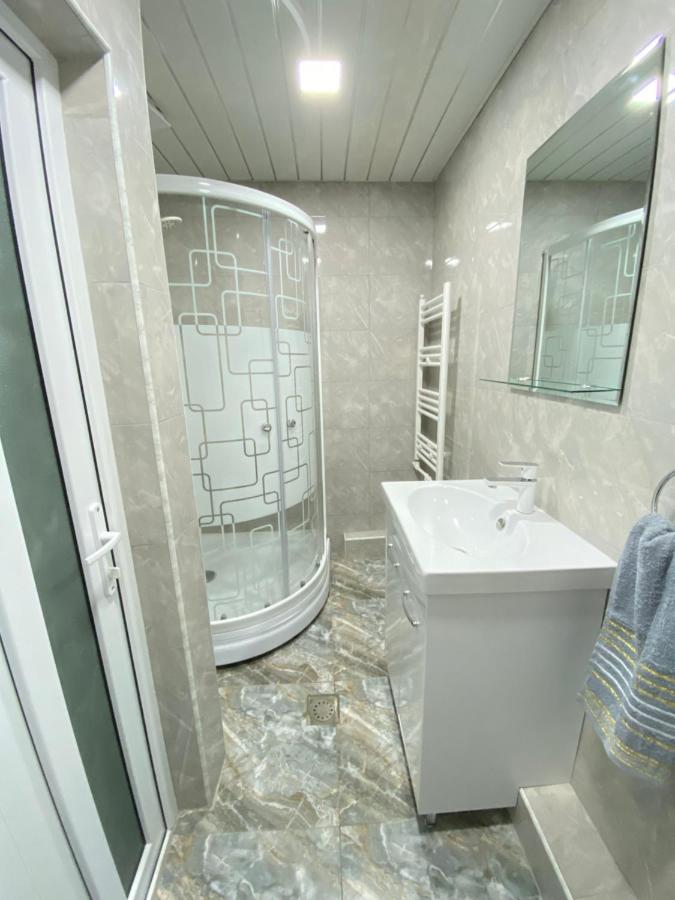 Modern Apartment In The Heart Of Gyumri Exterior foto